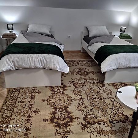 Kaya 2 Apartment Dakovo Luaran gambar